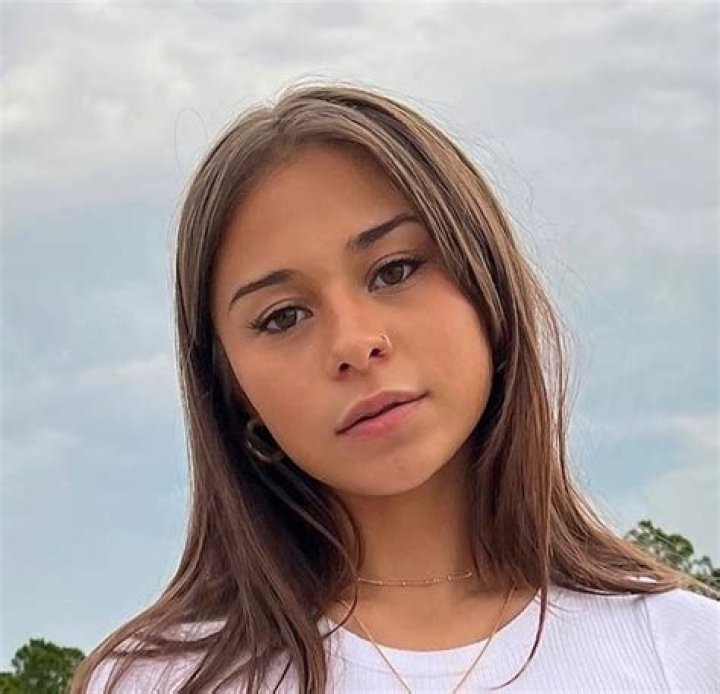 Discover Sophie Rain's Exceptional Portuguese Content