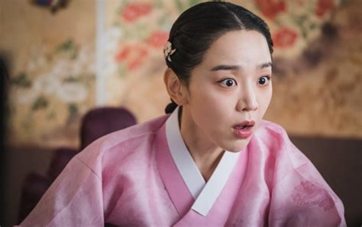 Discovering Shin Hye-sun: The Rising Star of Korean Entertainment