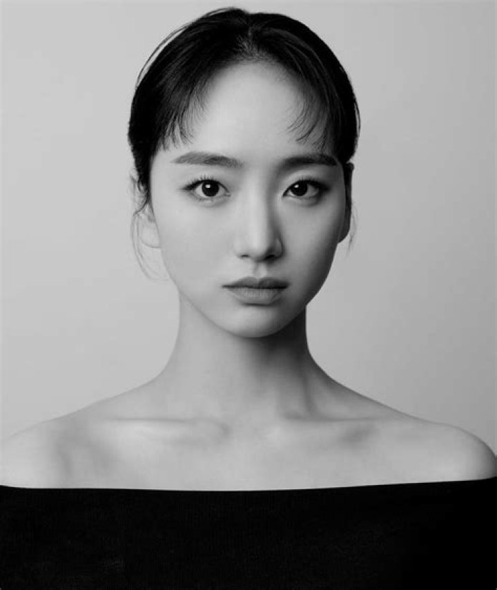 Discovering Won Jin-ah: The Rising Star of Korean Entertainment