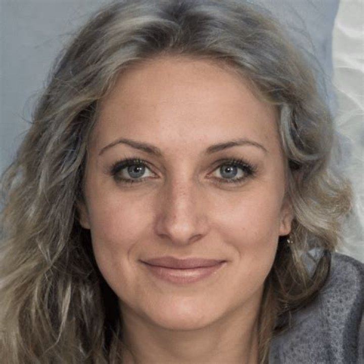 Melanie Ciccone's Age: Uncovering the Mystery Behind Her Timeless Beauty