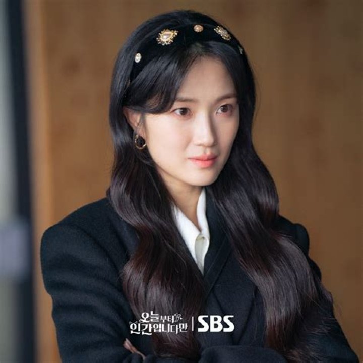 The Ultimate Guide to Kim Hye-yoon's Relationships