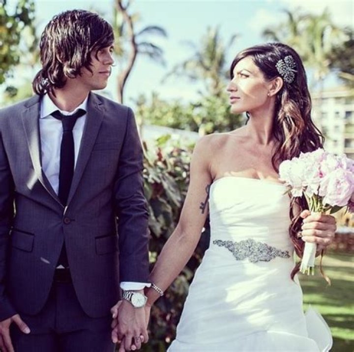 Unraveling the Mystery: Is Kellin Quinn Still Married?