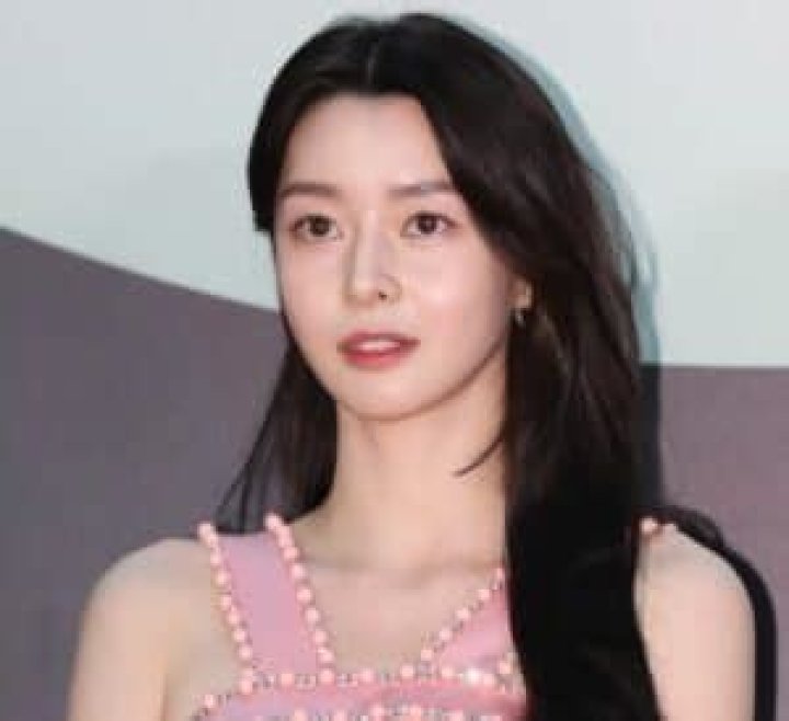 Unraveling the Mystery of Kwon Nara's Husband: Who is He?