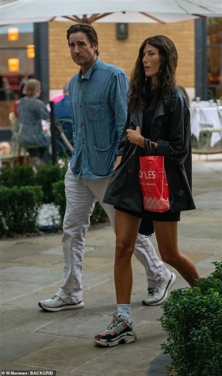 Unraveling the Mystery: When Did Luke Wilson Get Married?