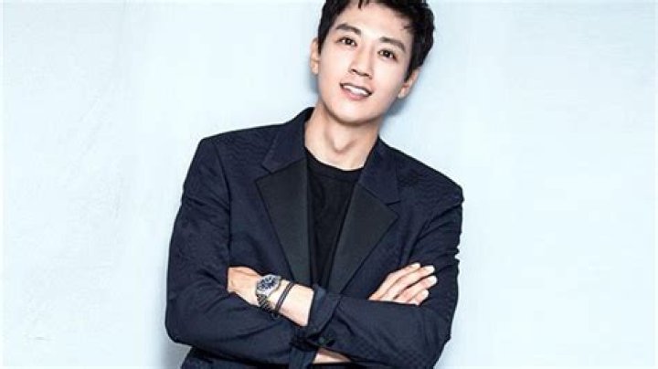 Unveiling the Mystery of Kim Rae-won’s Wife: A Closer Look